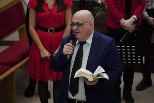Sărbătorim Nașterea Domnului Isus | 25 Decembrie 2020